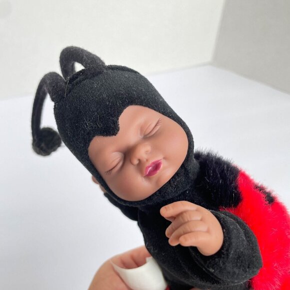 Vintage 1997 Ann Geddes Darker Skin Ladybug Plush Sleeping Doll, Red & Black - Picture 3 of 8
